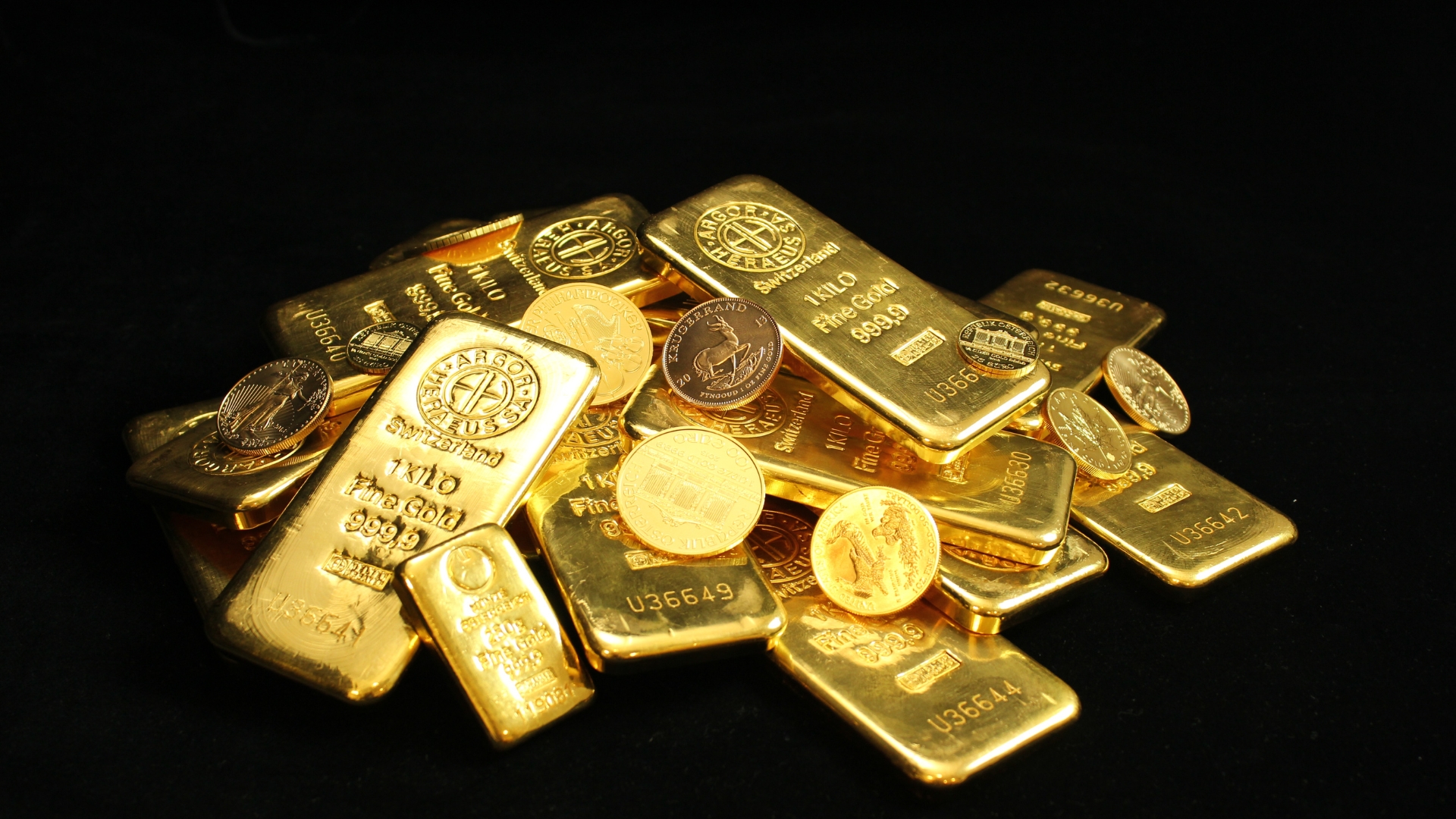 India Raises Gold Import Duty to Ease Trade Pressure