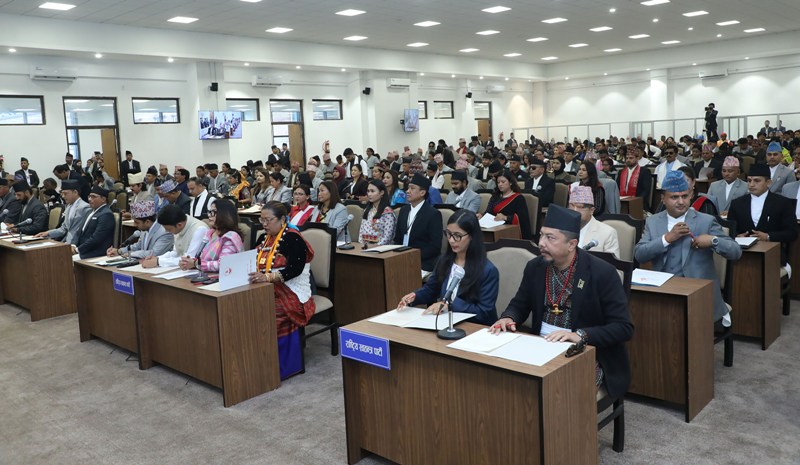 नयाँ प्रतिनिधिसभाको अधिवेशन आजबाट सुरु: सत्ता समीकरण र कानुनी एजेन्डामाथि केन्द्रित हुँदै संसद्