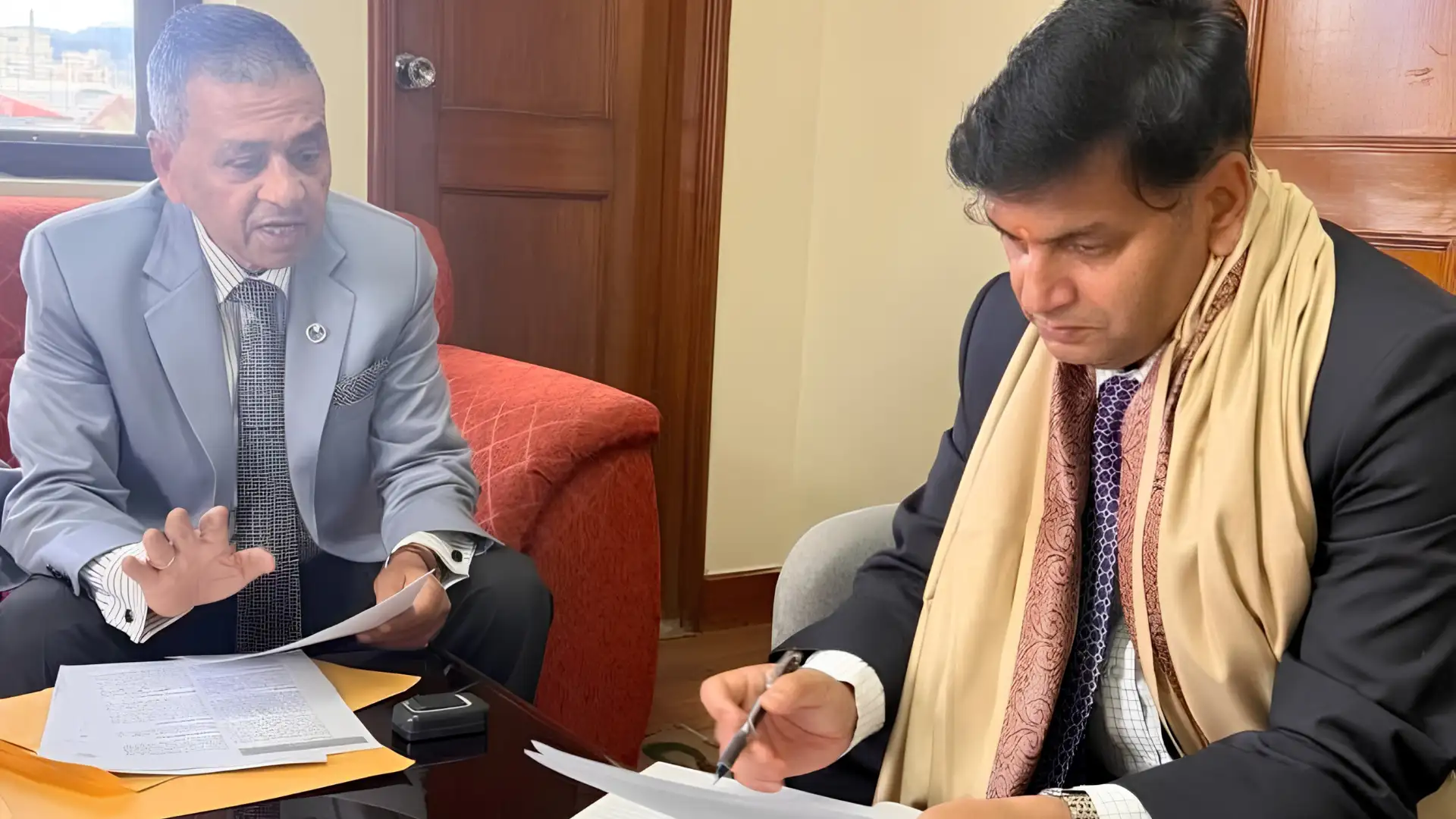 सेयर बजार सुधारका लागि रौनियारको सेबोनलाई १५ बुँदे सुझाव